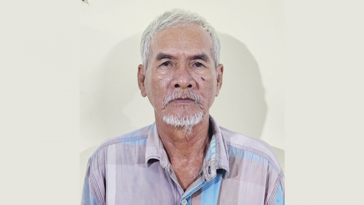 Bắt tạm giam ông già 71 tuổi hiếp dâm bé gái 10 tuổi